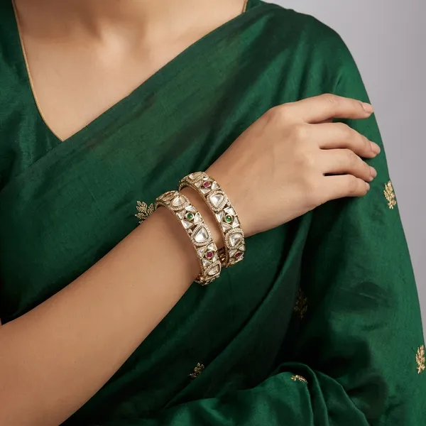 Polki_Kundan_Bangles_With_Ruby_And_Emerald_Accents