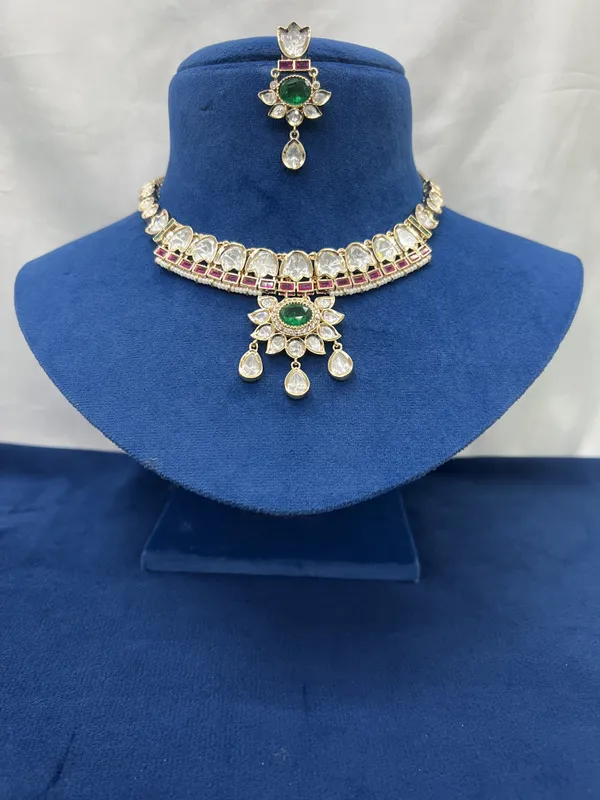 Emerald_Ruby_Kundan_Choker_Necklace_Set_with_earings