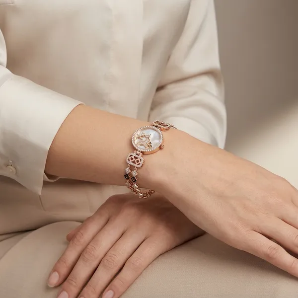 Rose_Gold_Crystal_Bracelet_Watch_with_Eiffel_Tower_Charm