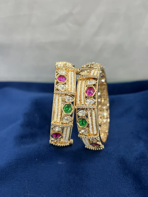 Gold_Tone_Kundan_Meenakari_Bangles_Set_for_Women