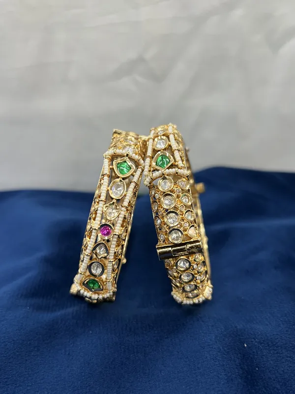 Gold_Plated_Kundan_Bangle_Set_with_Multicolor_Stones