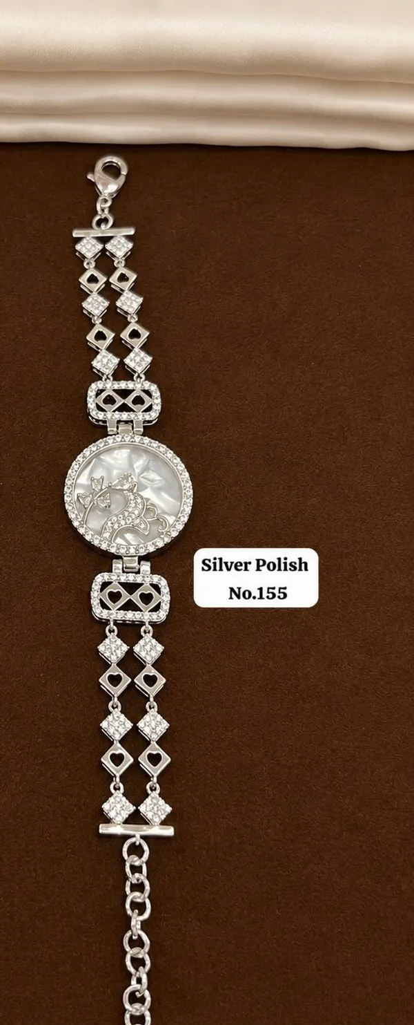 Silver_Polish_Crystal_Embellished_Bracelet_Watch_No.155
