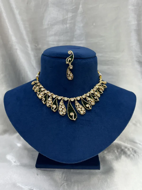 Gold_Toned_Kundan_Meenakari_Necklace_Set_with_earings