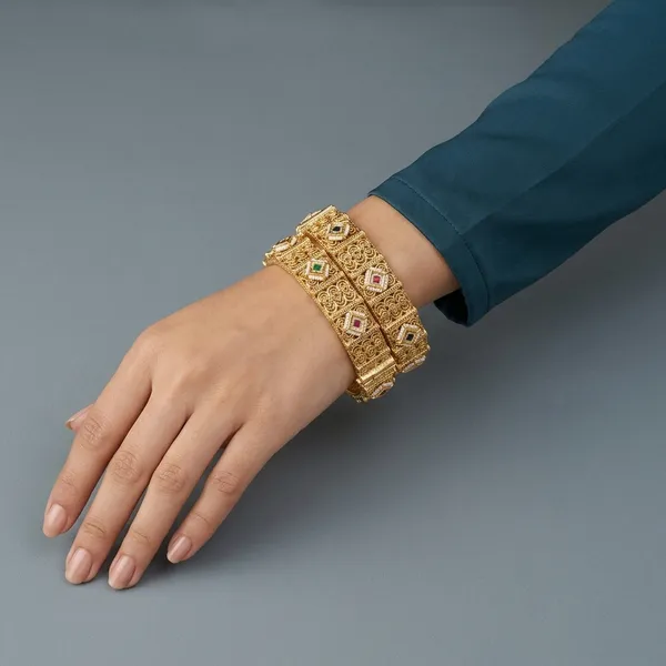Gold_Plated_Kundan_Bangle_Set_with_Multicolor_Stones
