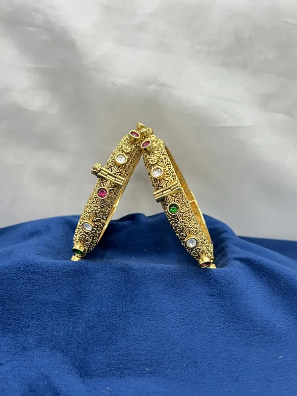 Antique_Bangles