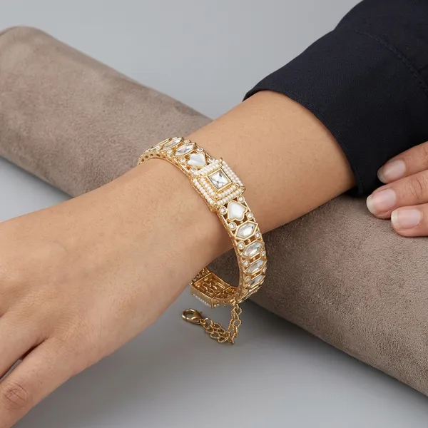 Gold_Tone_Pearl_And_Crystal_Embellished_Bracelet_For_Women