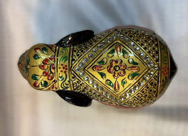 Handcrafted_Black_&_Gold_Wooden_Elephant_Showpiece_with_Stones_–_Traditional_Jaipur_Meenakari_Style_Tabletop_Figurine