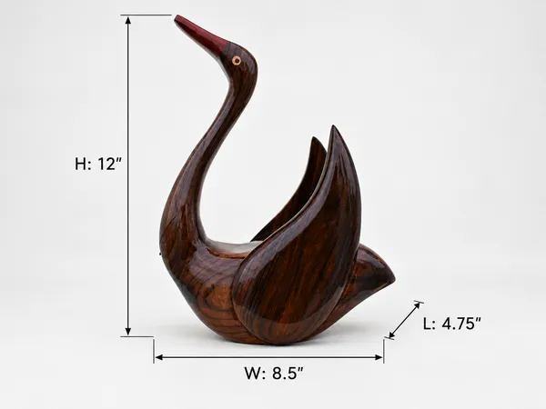 Handcrafted_Swan_Figurine