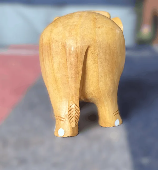 Hand-Carved_Natural_Wood_Elephant_Holding_Leaf_Branch_Solid_Kadam_Timber_Wildlife_Desktop_Figurine