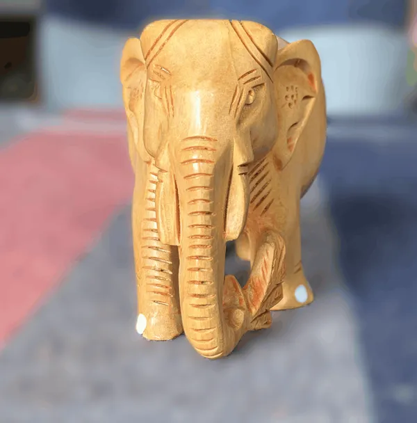 Hand-Carved_Natural_Wood_Elephant_Holding_Leaf_Branch_Solid_Kadam_Timber_Wildlife_Desktop_Figurine