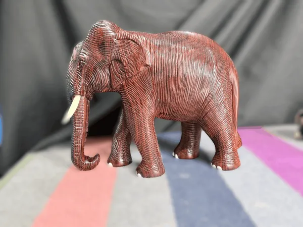 Handcrafted_Textured_Rosewood_Elephant_Sculpture