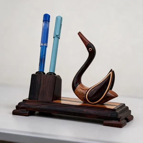 Handcrafted_Swan_Pen_Stand