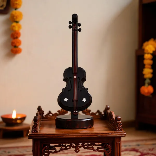 Handcrafted_violin_with_a_matching_desk_display_stand
