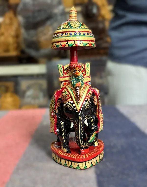 The_Royal_Heritage_Procession:_Handcrafted_Painted_Ambari_Elephant_with_Umbrella_–_Auspicious_Festive_&_Housewarming_Decor