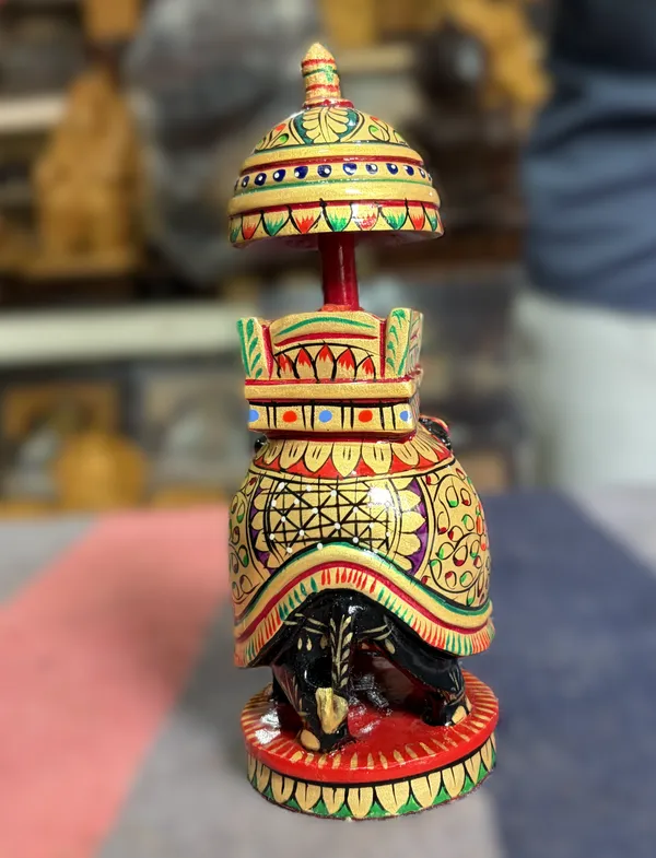 The_Royal_Heritage_Procession:_Handcrafted_Painted_Ambari_Elephant_with_Umbrella_–_Auspicious_Festive_&_Housewarming_Decor