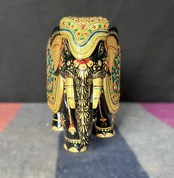 Handcrafted_Swan_FigurineThe_Firoza_Tusker:_Solid_1.0_kg_Handcrafted_Wood_Elephant_with_Turquoise_Floral_Medallion_Showpiece
