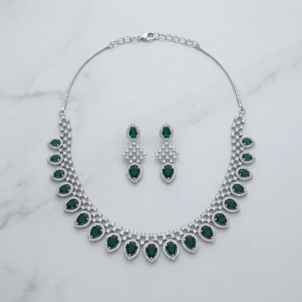 Green_Teardrop_Crystal_Necklace_Set_For_Women
