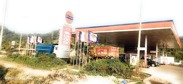 Indian_Oil_Petrol_Pump_Promotional_Flag_Set_Set_Of_5_Pcs_2_Navy_Blue_1_White_2_Orange_Size_Flag_Approx_55_45
