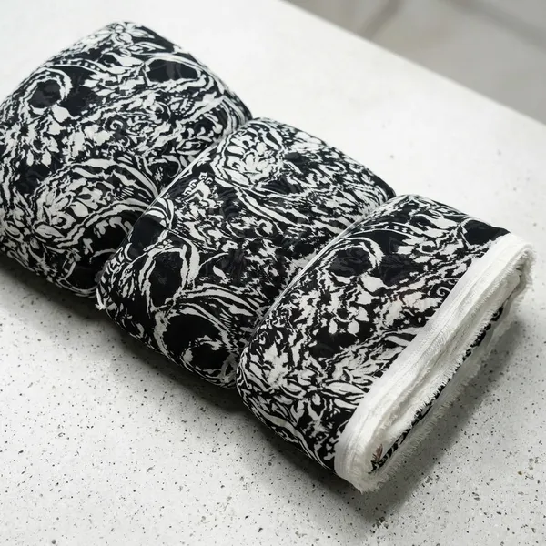 Black_White_Paisley_Print_Poly_Georgette