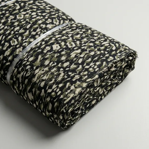 Black_White_Print_Poly_Chiffon_Dobby_Lurex