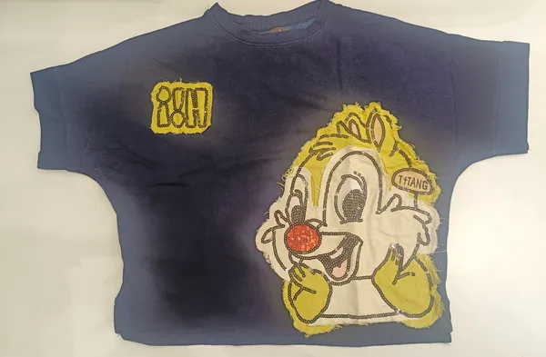 Navy_Graphic_T-Shirt_for_Women