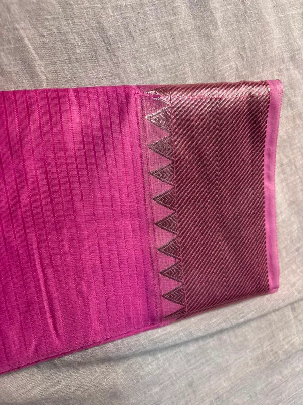 Pink_Silk_Traditional_Zari_Border_Saree_For_Women