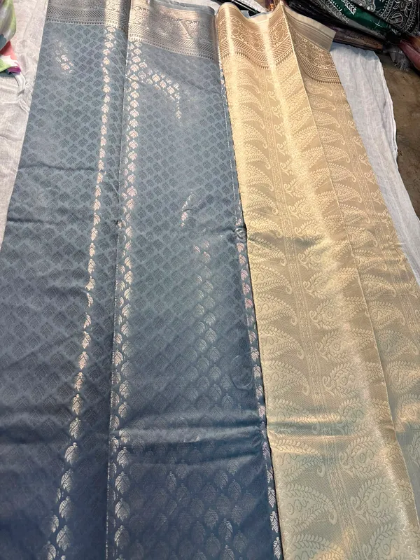 Silver_Silk_Zari_Woven_Border_Saree_For_Women