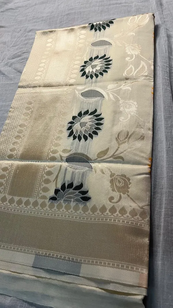 Off_White_Silk_Brocade_Floral_Zari_Woven_Silk_For_Women