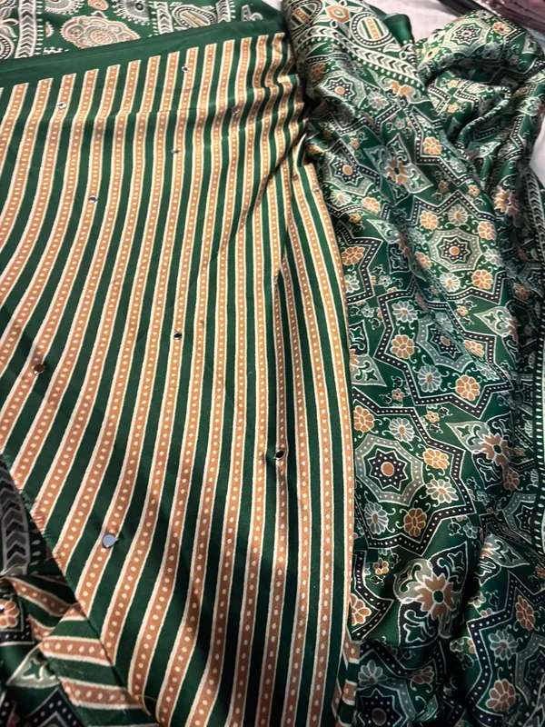 Green_Silk_Saree_For_Women