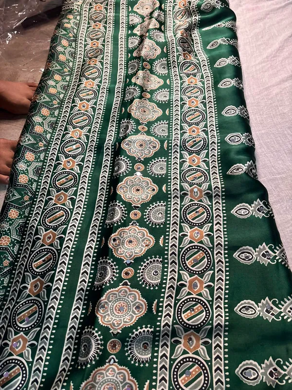 Green_Silk_Saree_For_Women