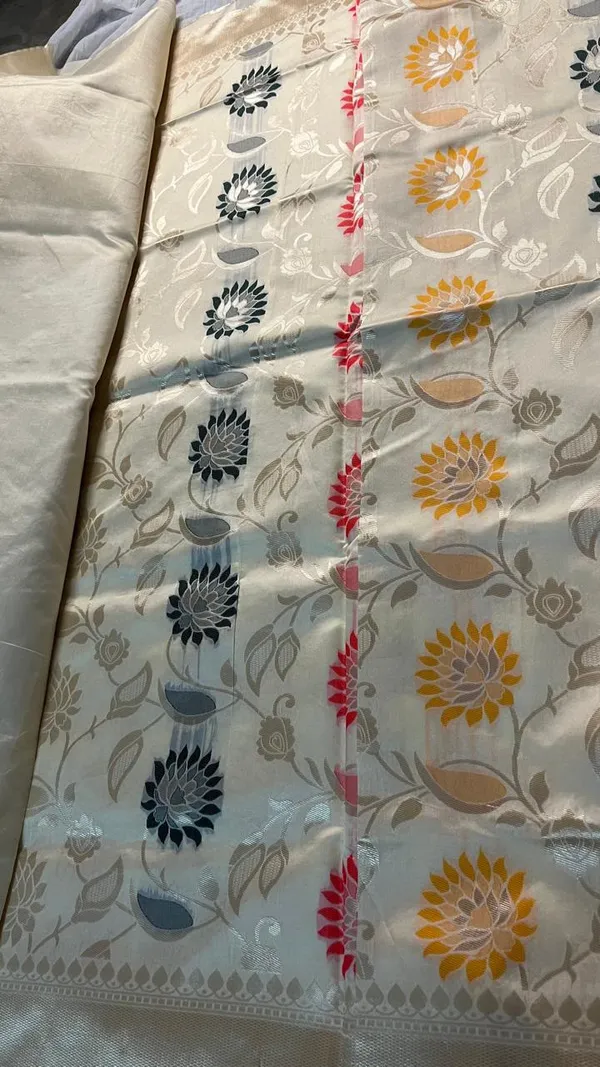 Off_White_Silk_Brocade_Floral_Zari_Woven_Silk_For_Women