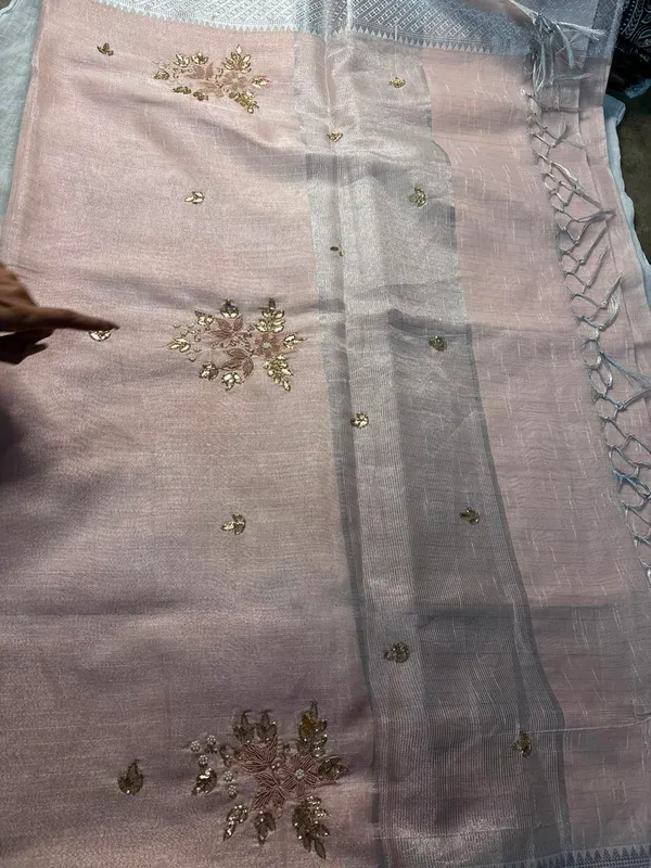 Pink_Organza_Embroidered_Saree_With_Tassel_Border_For_Women