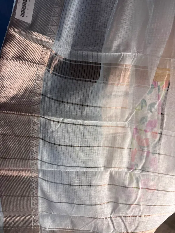 White_Silk_Saree_With_Golden_Zari_Border