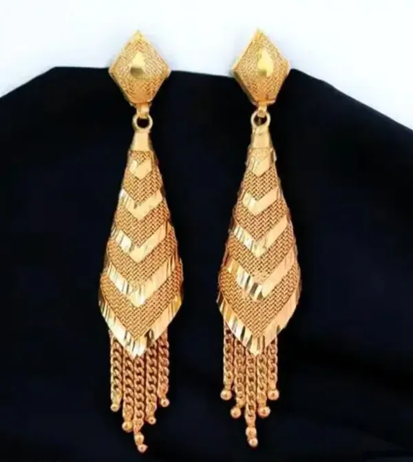 Tijarah_Gold_Earring_Brass_Gold-Plated_For_Women_Pack_Of_1