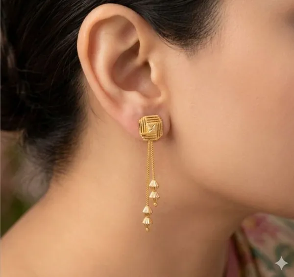 Tijarah_Gold_Dangle_Earring_Brass_Gold-Plated_For_Women_Pack_Of_1