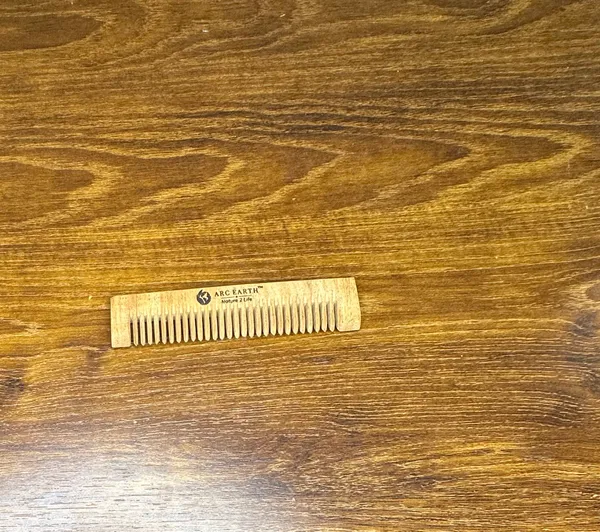 Pocket-Size_Bamboo_Anti-Static_Travel_Comb_-_Pack_Of_4