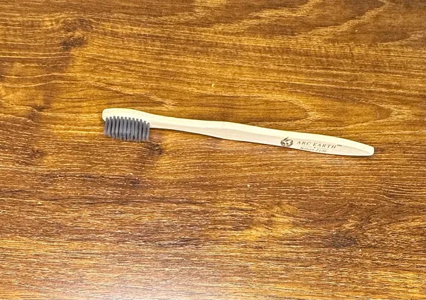 Bamboo_Charcoal_Bristle_S-Curve_Whitening_Toothbrush_-_Pack_Of_6