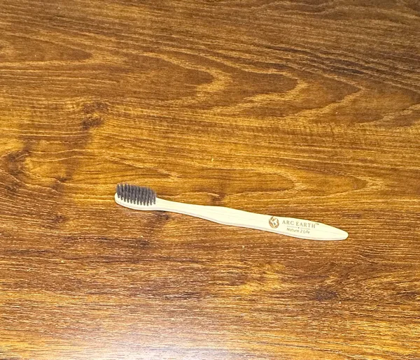 Bamboo_Charcoal_Bristle_S-Curve_Whitening_Toothbrush_-_Pack_Of_6