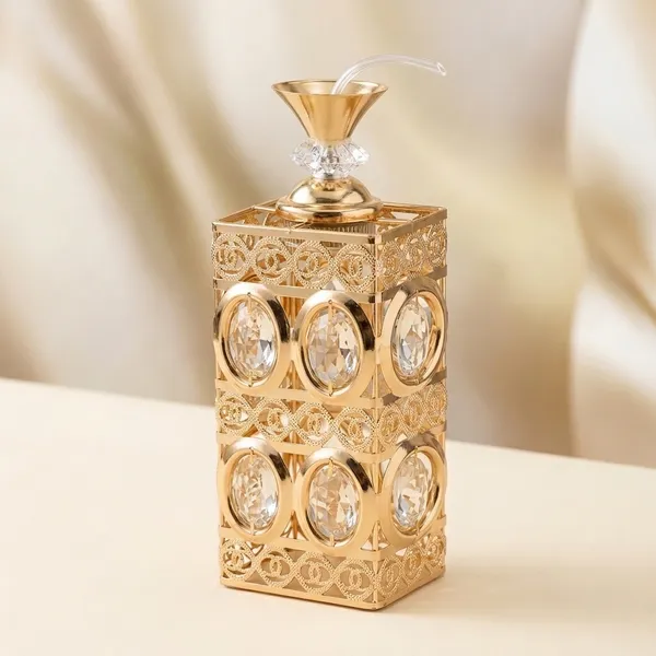 Gold_Metal_Premium_Design_Perfume_Bottle_For_Home_Decor