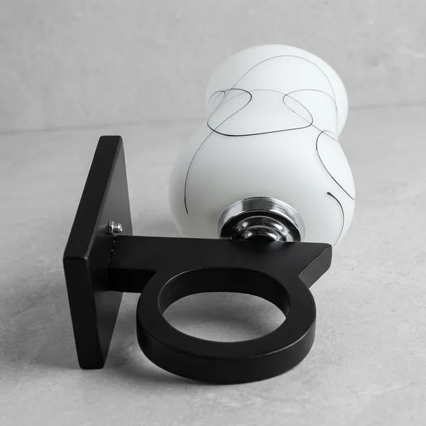 White_And_Black_Metal_Premium_Design_Wall_Light_For_Home_Decor