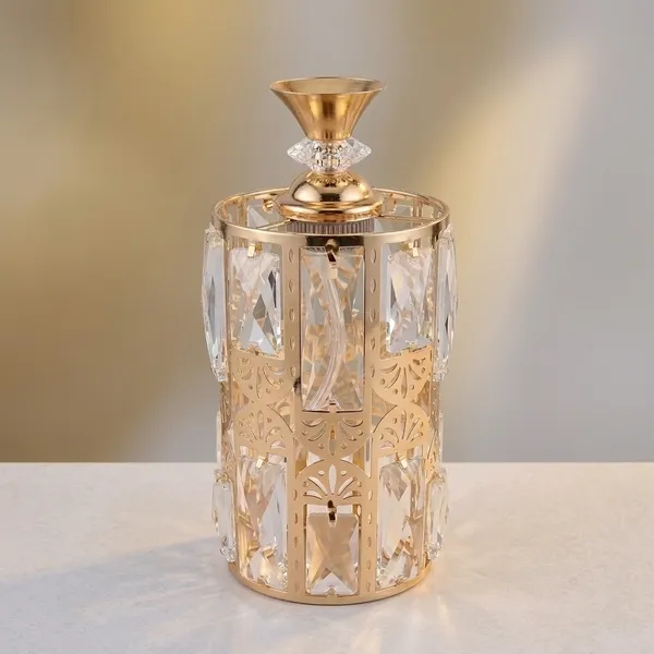 Gold_Metal_Premium_Design_Perfume_Bottle_For_Home_Decor