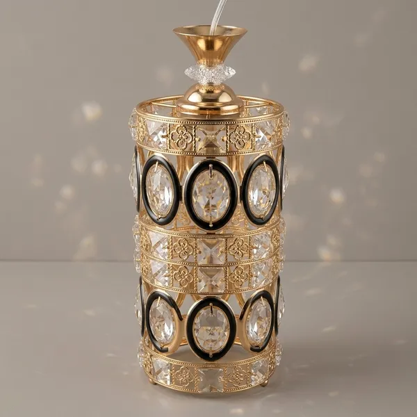 Gold_Metal_Premium_Design_Perfume_Bottle_For_Home_Decor