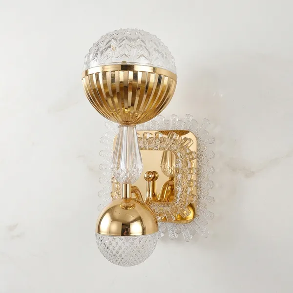 Gold_Metal_Premium_Design_Table_Lamp_For_Home_Decor