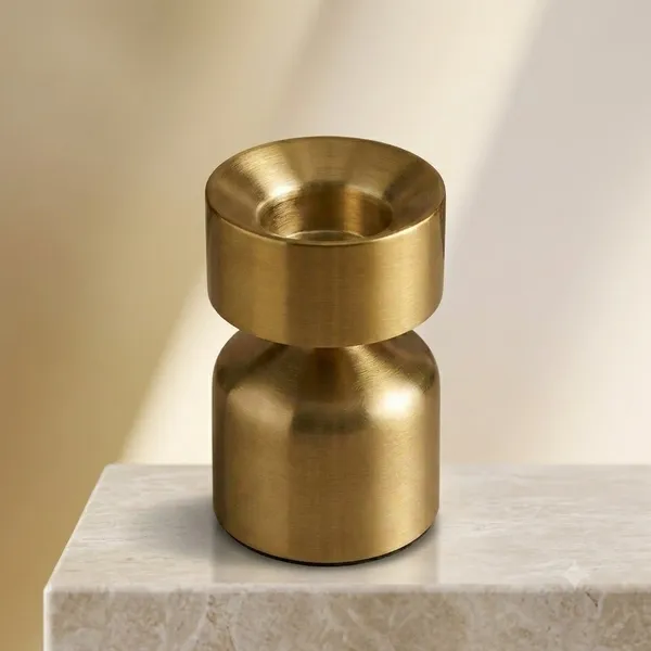 Gold_Metal_Premium_Design_Candle_Holder_For_Home_Decor