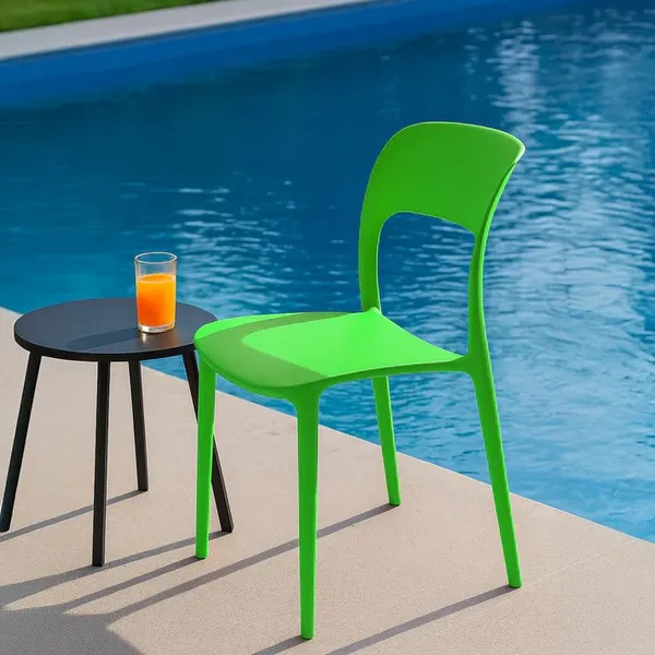 Plastic_Outdoor_Green_Stackable_Patio_Chair