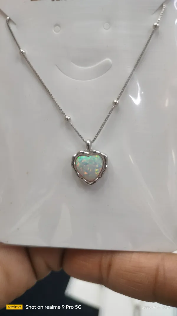 Silver_Opal_Heart_Pendant_Necklace_For_Women