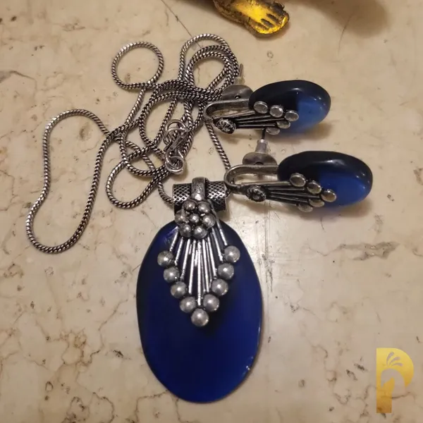 Blue_And_Silver_Oxidised_Premium_And_Fancy_Design_Statement_Necklace_For_Women