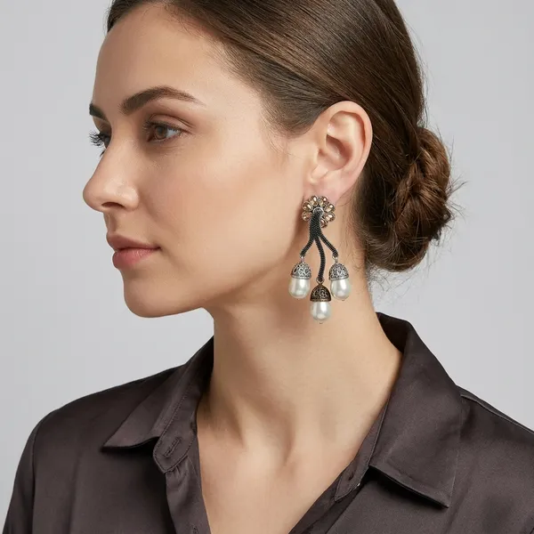 Silver_And_White_Oxidised_Premium_And_Fancy_Design_Drop_Earrings_For_Women
