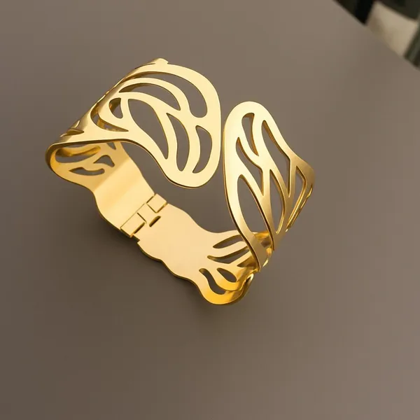 Golden_Breeze_Bracelet