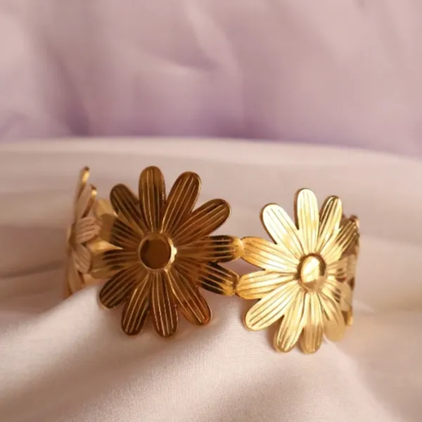 Flower_Flex_Bracelet
